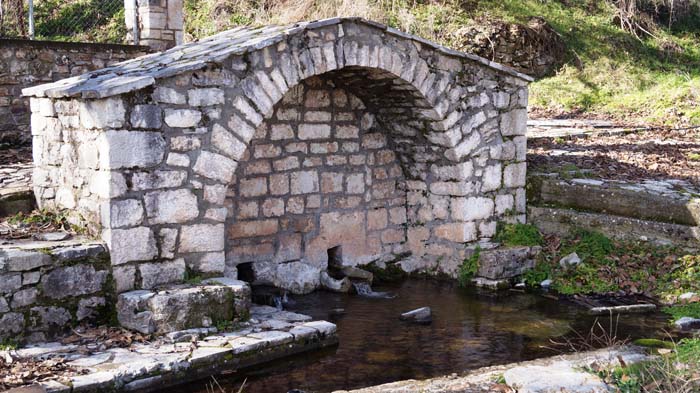 DSC07928LastaVrysiAfentikia